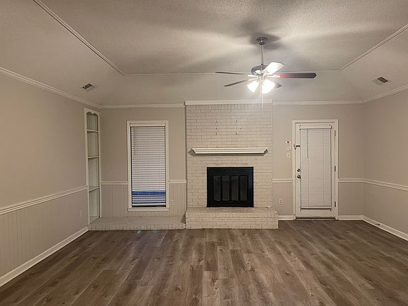 2nd image of 4643 Chelwood Dr
