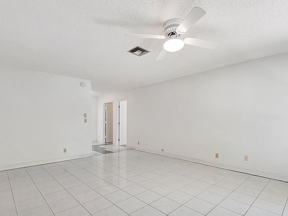 5th image of 4871 Poseidon Place
