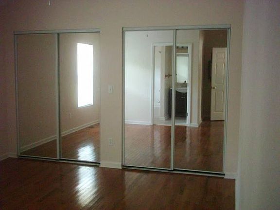 3rd image of 109 George St