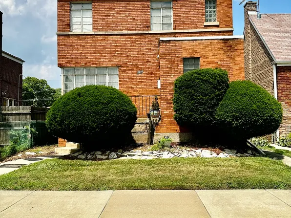 1706 E 83rd St, Chicago, IL 60617