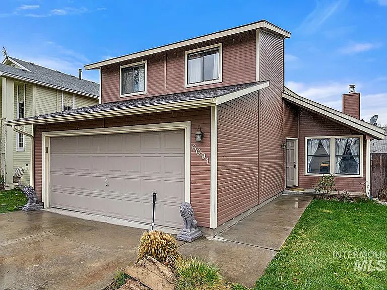 1st image of 6091 N Brook Pl