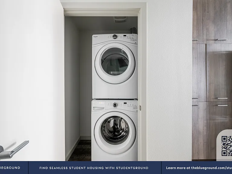 Washer/Dryer in Apartment