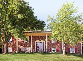 3000 Windsor Lakes Pkwy, Louisville, KY 40214