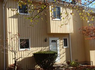10 Monika Ln, Brookfield, CT 06804