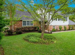 405 Toland Dr, Fort Washington, PA 19034