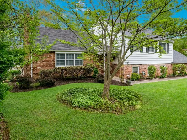 405 Toland Dr, Fort Washington, PA 19034