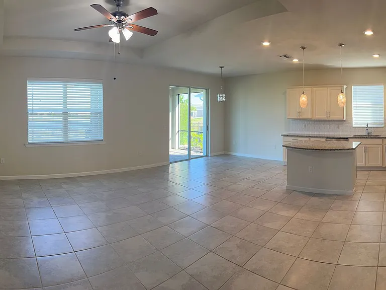 43023 Canon Ct — Photo 43