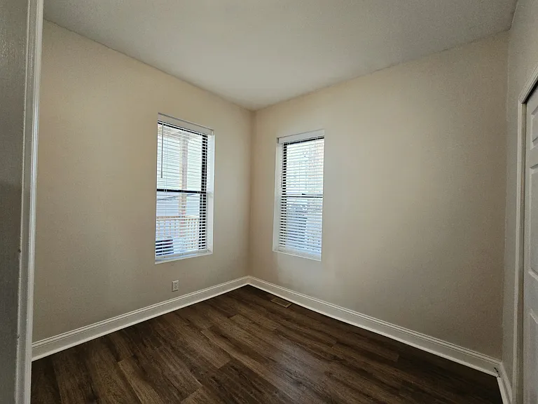 1009 S Claremont Ave #1 — Photo 13