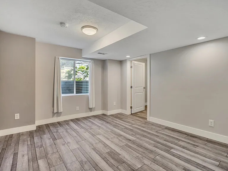 8847 S Mountain Vista Dr — Photo 25