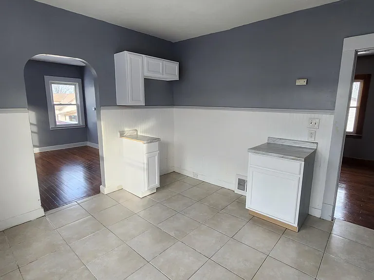 20664 Miller Ave — Photo 7