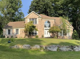 30 Carriage House Rd, Sparta, NJ 07871