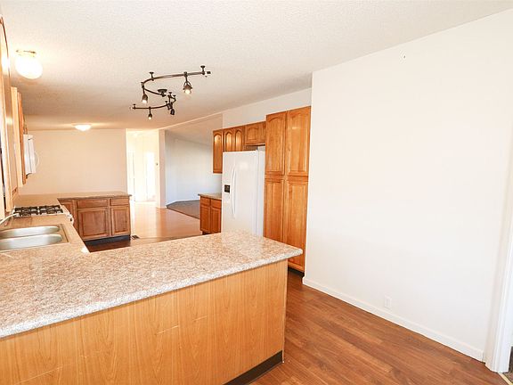 5th image of 64550 Pierson Blvd Space 14