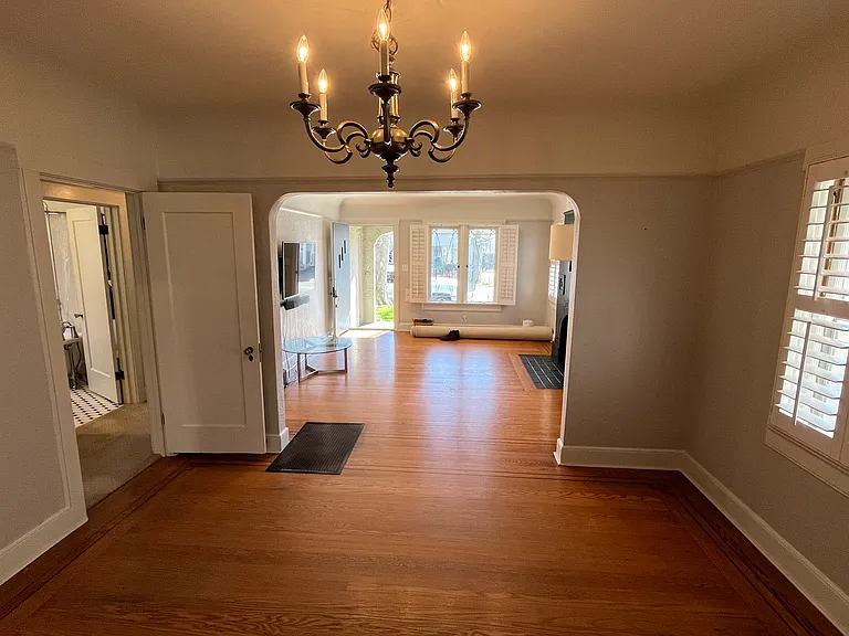 1813 Larkin Way — Photo 9