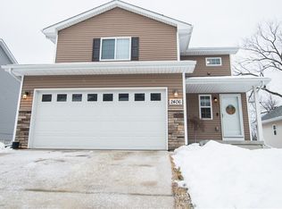 2406 E 47th St, Des Moines, IA 50317