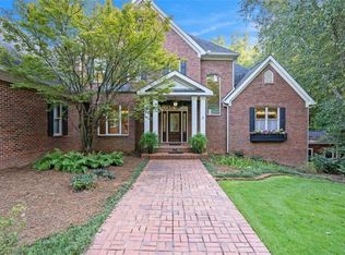 200 Hillred Dr, Fayetteville, GA 30215