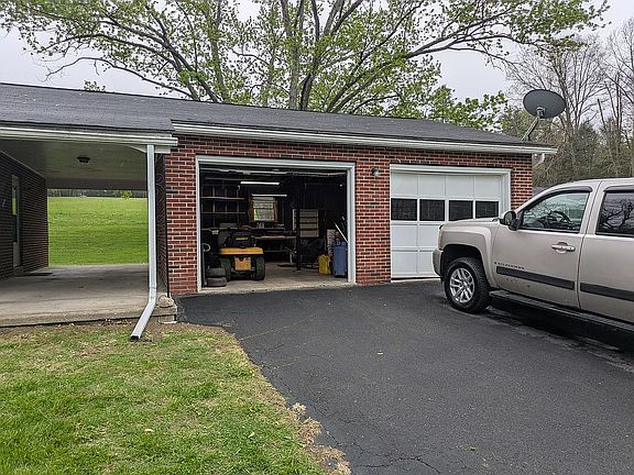 2nd image of 4736 Back Maitland Rd