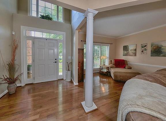 3rd image of 4401 Cedar Hill Ct