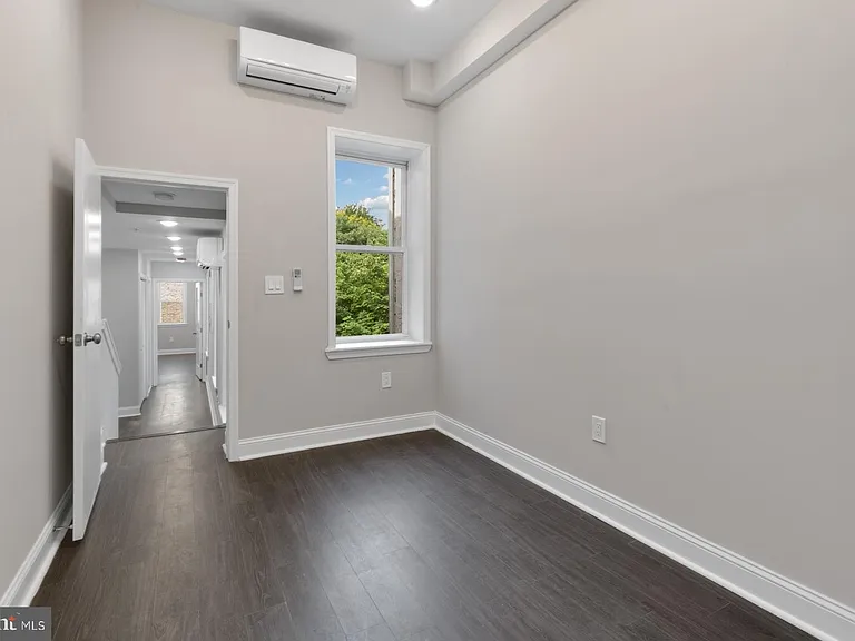 624 N 35th St #3 — Photo 13