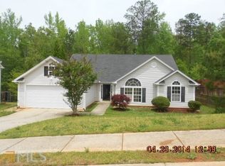 6220 Queensdale Dr, Douglasville, GA 30135