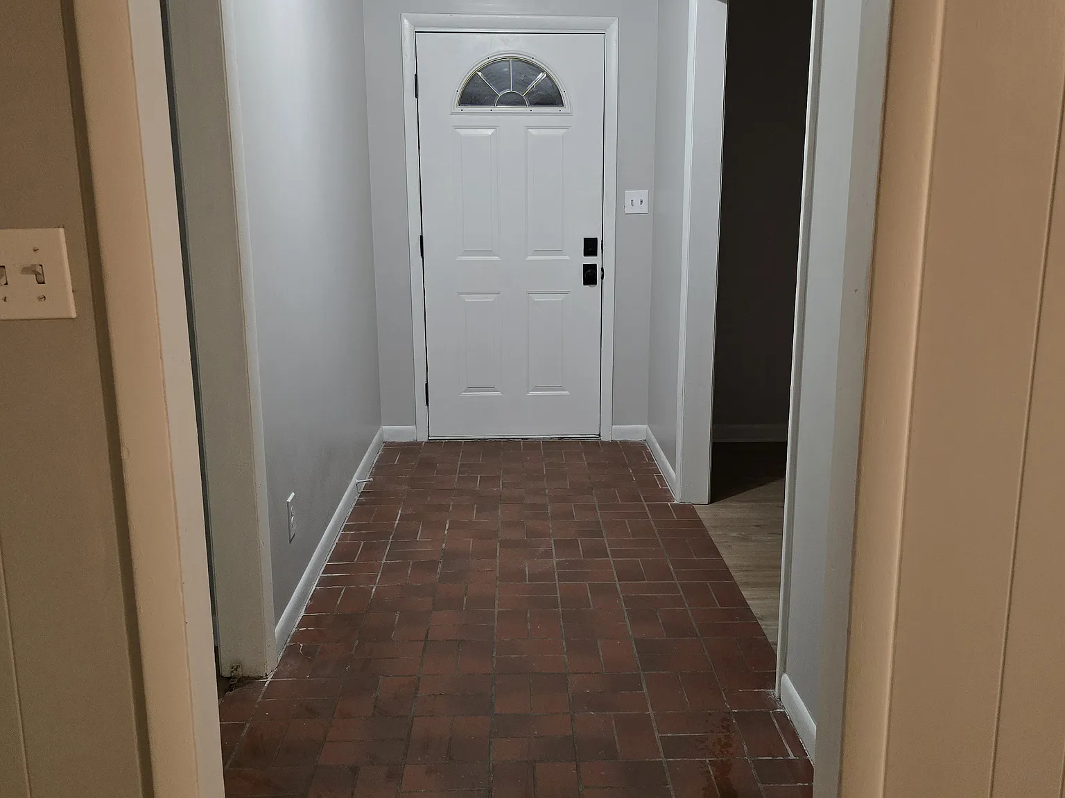 3 bed, 1821 sqft, $1,700 — Photo 4