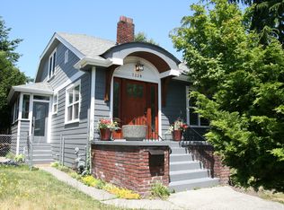 7339 Keen Way N, Seattle, WA 98103