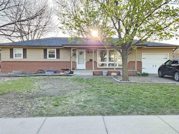 2911 Walnut St, Hays, KS 67601
