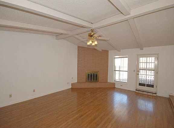 4th image of 6901 Villa Hermosa Dr