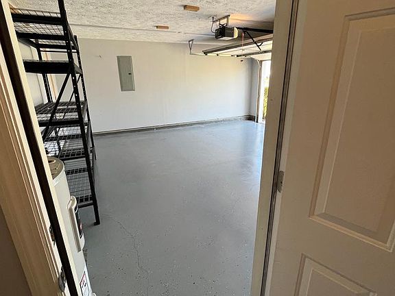 4th image of 5043 Santana St