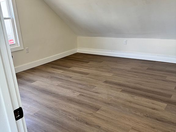 5th image of 460 14th Ave