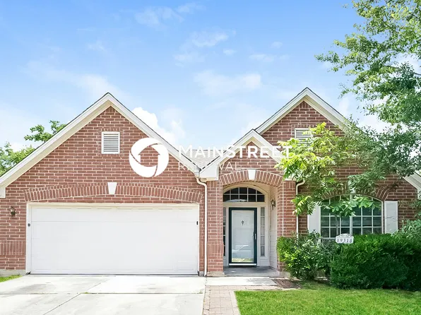 19318 Pinewood Bluff Ln, Humble, TX 77346