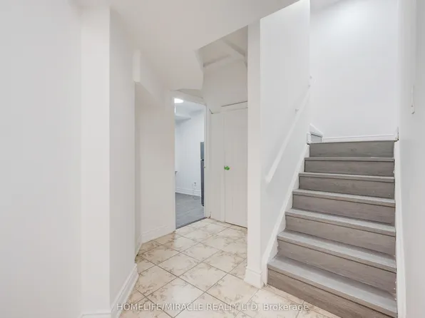 98 Speedwell St, Brampton, ON L6X 5H1