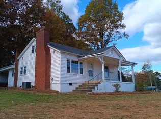 16 Rocky Creek Rd, Taylorsville, NC 28681