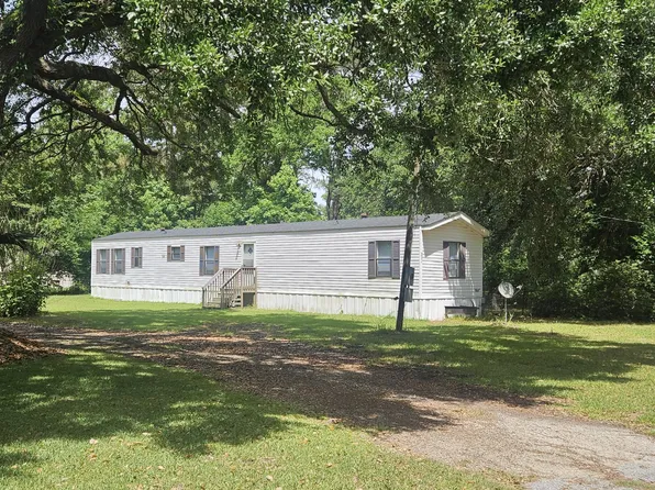 211 Hayden St, Walterboro, SC 29488