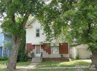 417 S 3rd St, Aberdeen, SD 57401