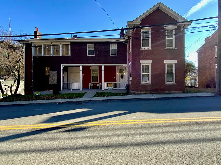 87 1/2 Steuben St — Photo 24