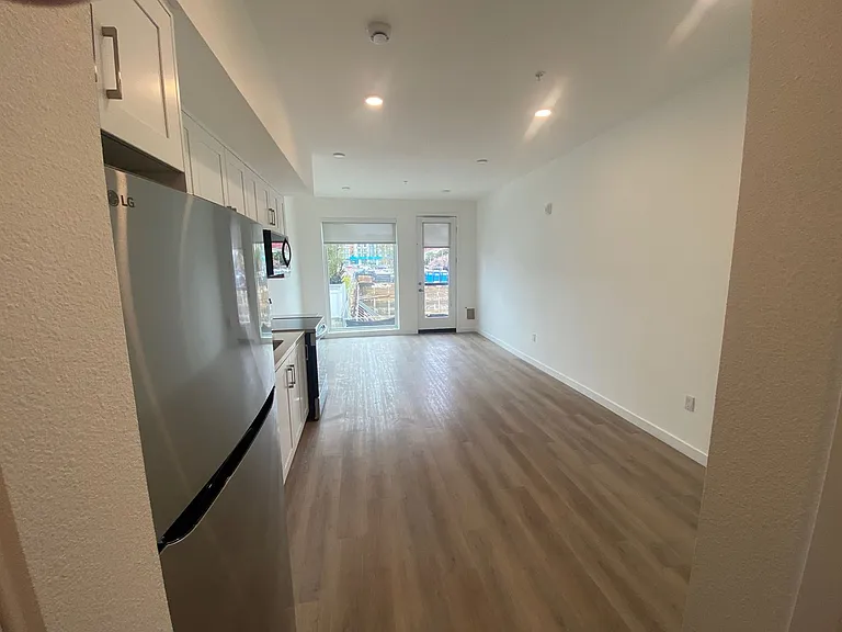 4015 Richmond St #205 — Photo 8
