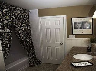 1 Cold Spring Hills Rd, Huntington, NY 11743