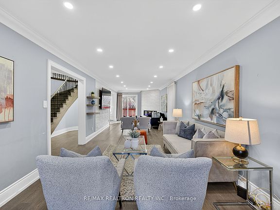 4th image of 33 Ritchie Ave