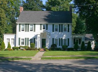 104 Shefford St, Springfield, MA 01107