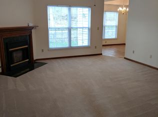 124 Holly Ridge Ln, Columbia, MO 65203