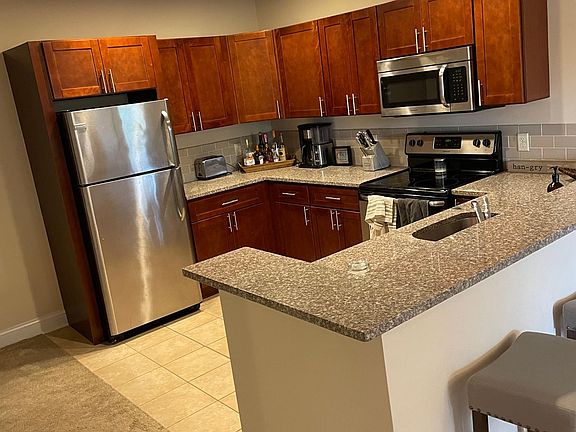3rd image of 9 Stoneledge Dr