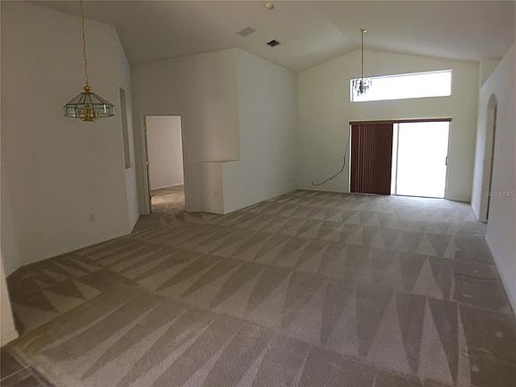 3rd image of 148 Southampton Dr