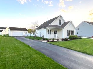 2234 Forest Ridge Dr, Hebron, OH 43025