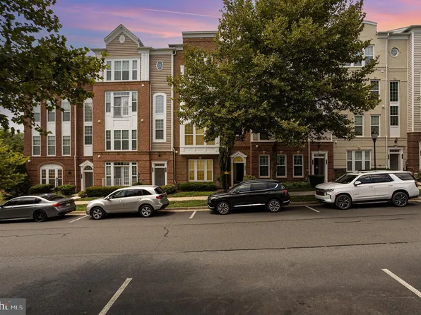 14896 Potomac Branch Dr #321A, Woodbridge, VA 22191