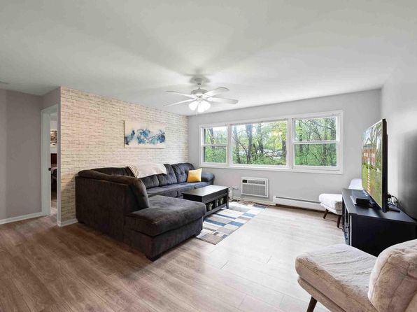 205 Country Club DRIVE #2C, Lake Geneva, WI 53147