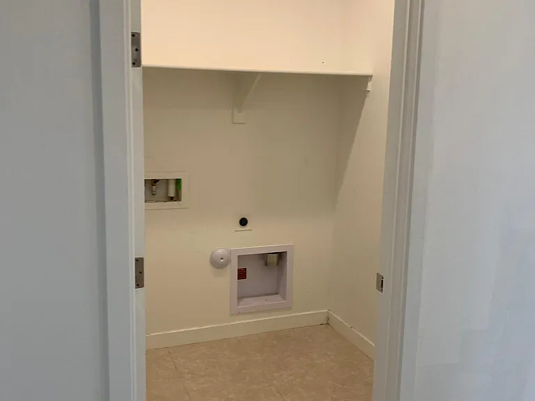 7514 S 22nd Ln — Photo 19