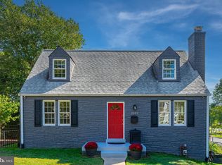 2843 Greenway Blvd, Falls Church, VA 22042