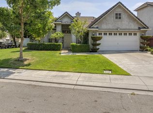 220 Rector Ln, Modesto, CA 95357