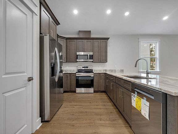 5th image of 937 Cap Tram Rd