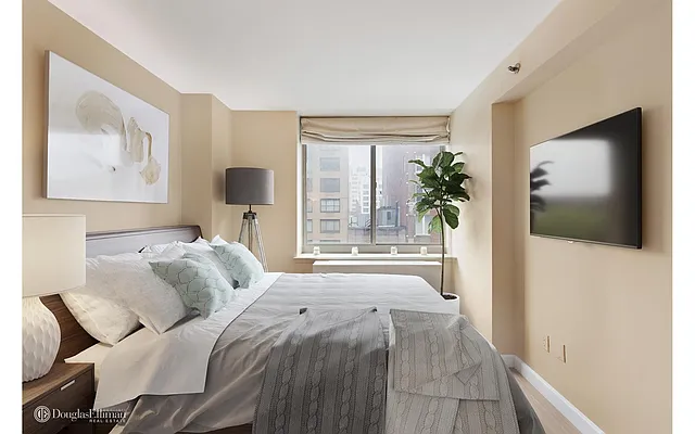 Sold by Douglas Elliman | media 4